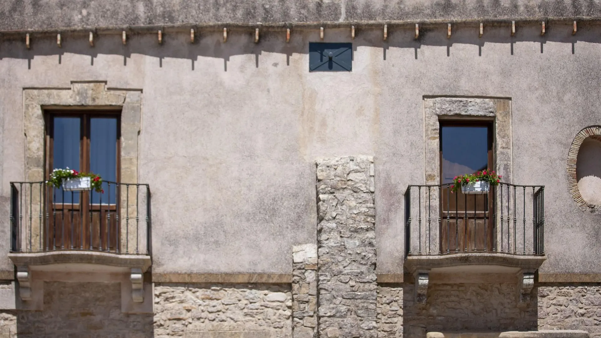 فندق Il Carmine Dimora Storica إريس
