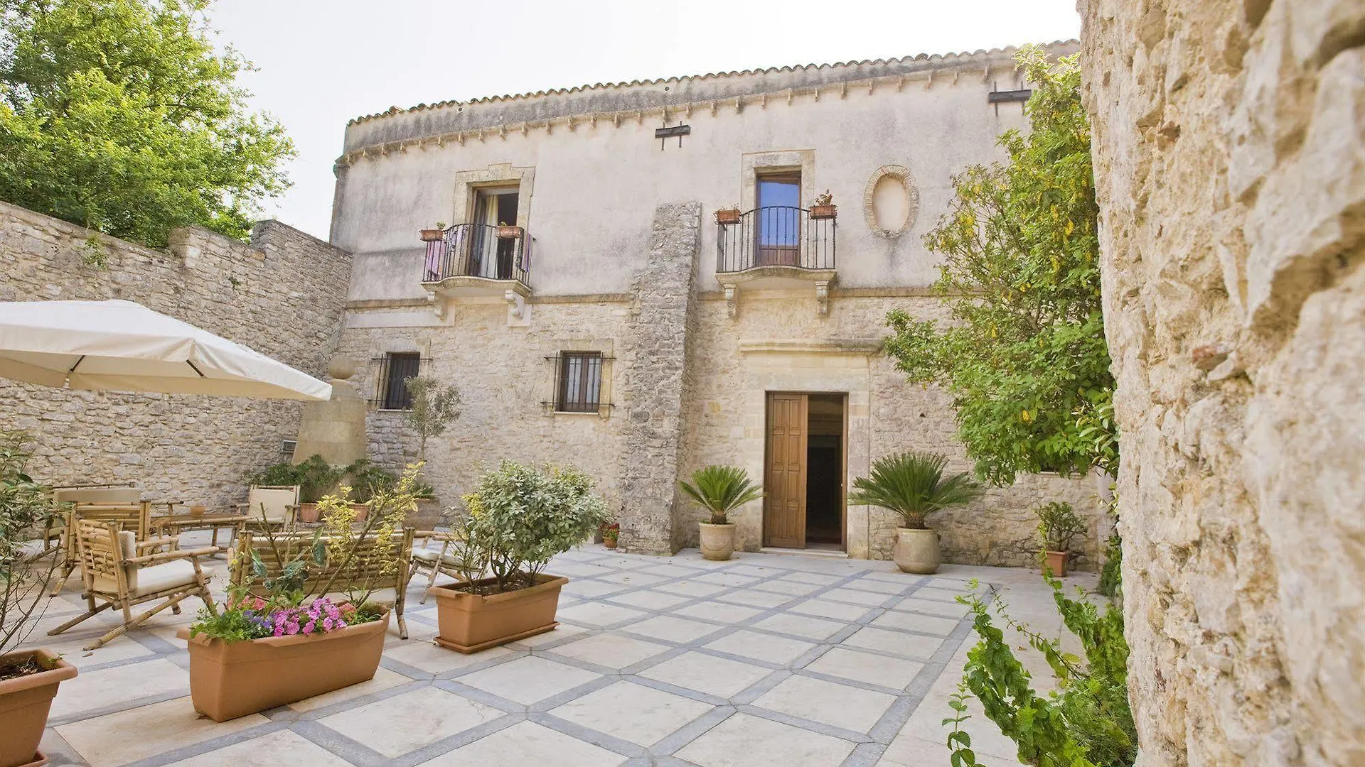 ***  Il Carmine Dimora Storica Hotel Erice Italy